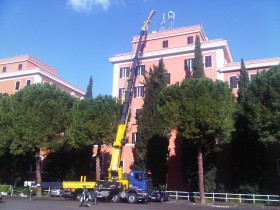 autogru a 60 mt - Autogru Roma srl 